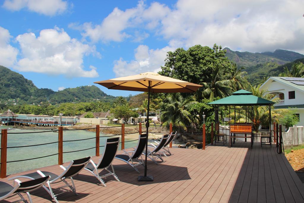 Surfers Cove Apartments Bel Ombre Eksteriør bilde