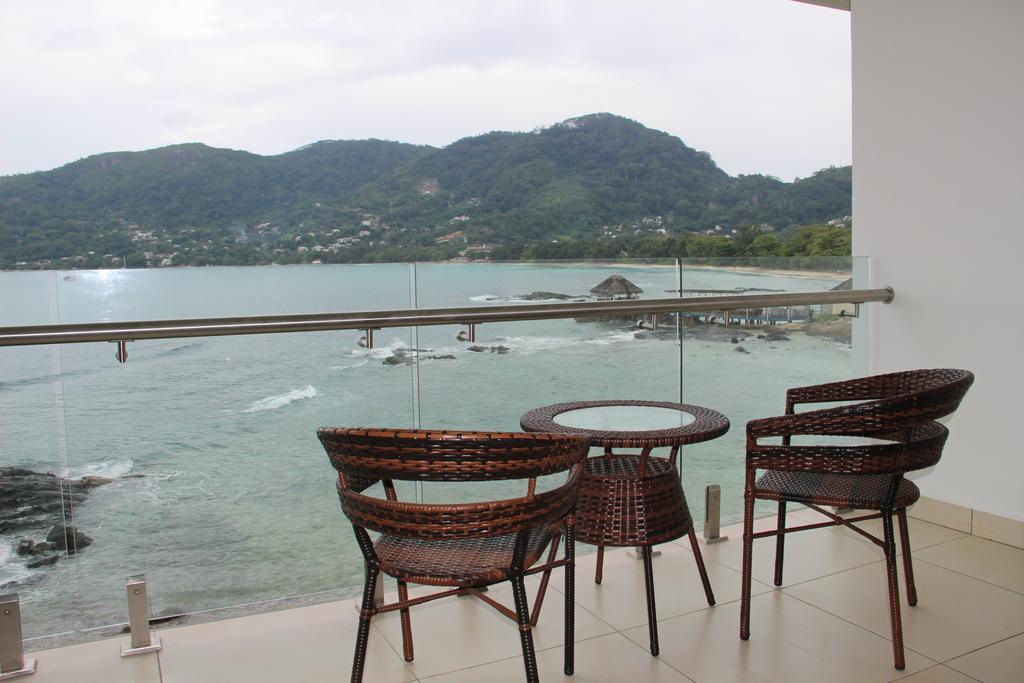 Surfers Cove Apartments Bel Ombre Eksteriør bilde